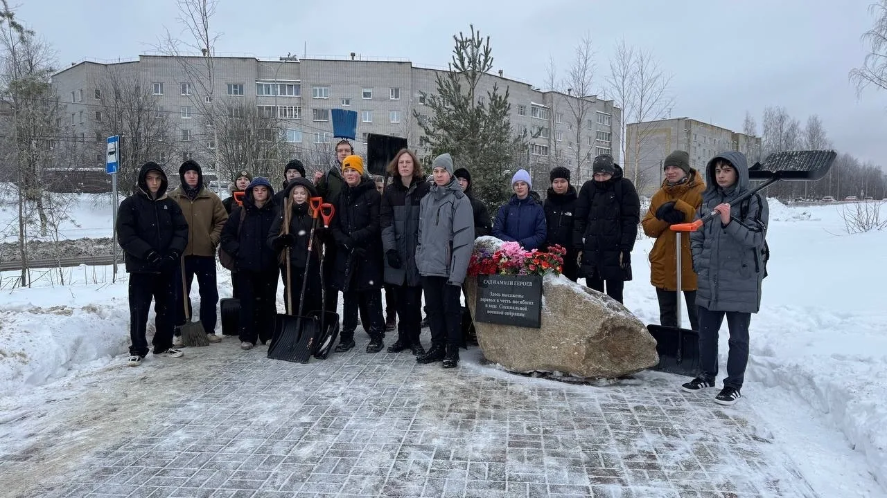 🇷🇺 Сад Памяти Героев в г. Петрозаводске — это особое место, посвящённое памяти тех, кто отдал свои ж