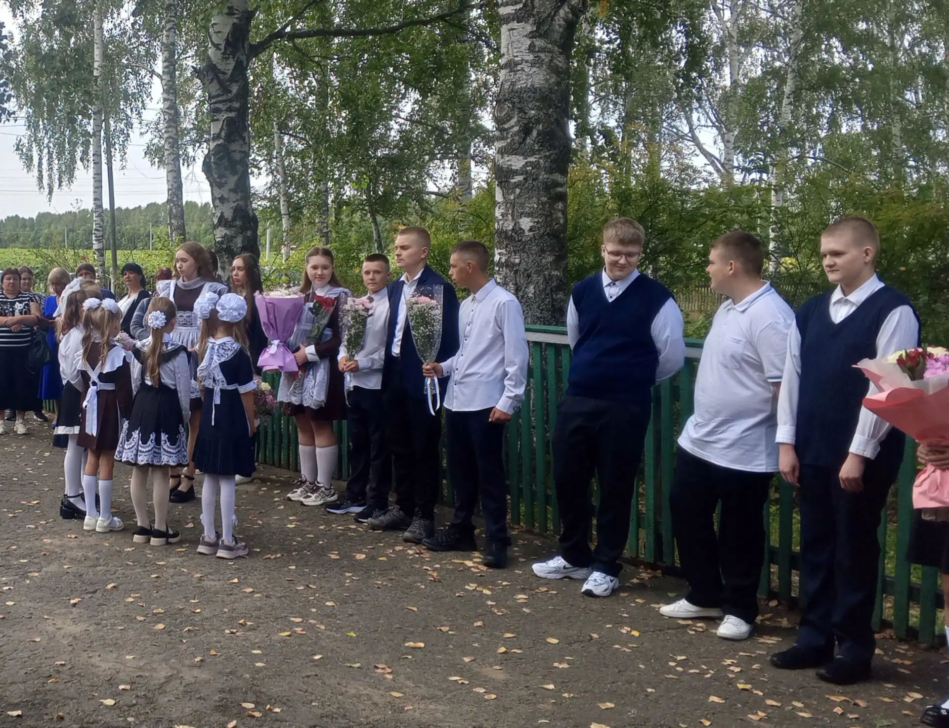 Сегодня в нашей школе по традиции прошла акция «Самолётик будущего» в рамках проекта «Н...