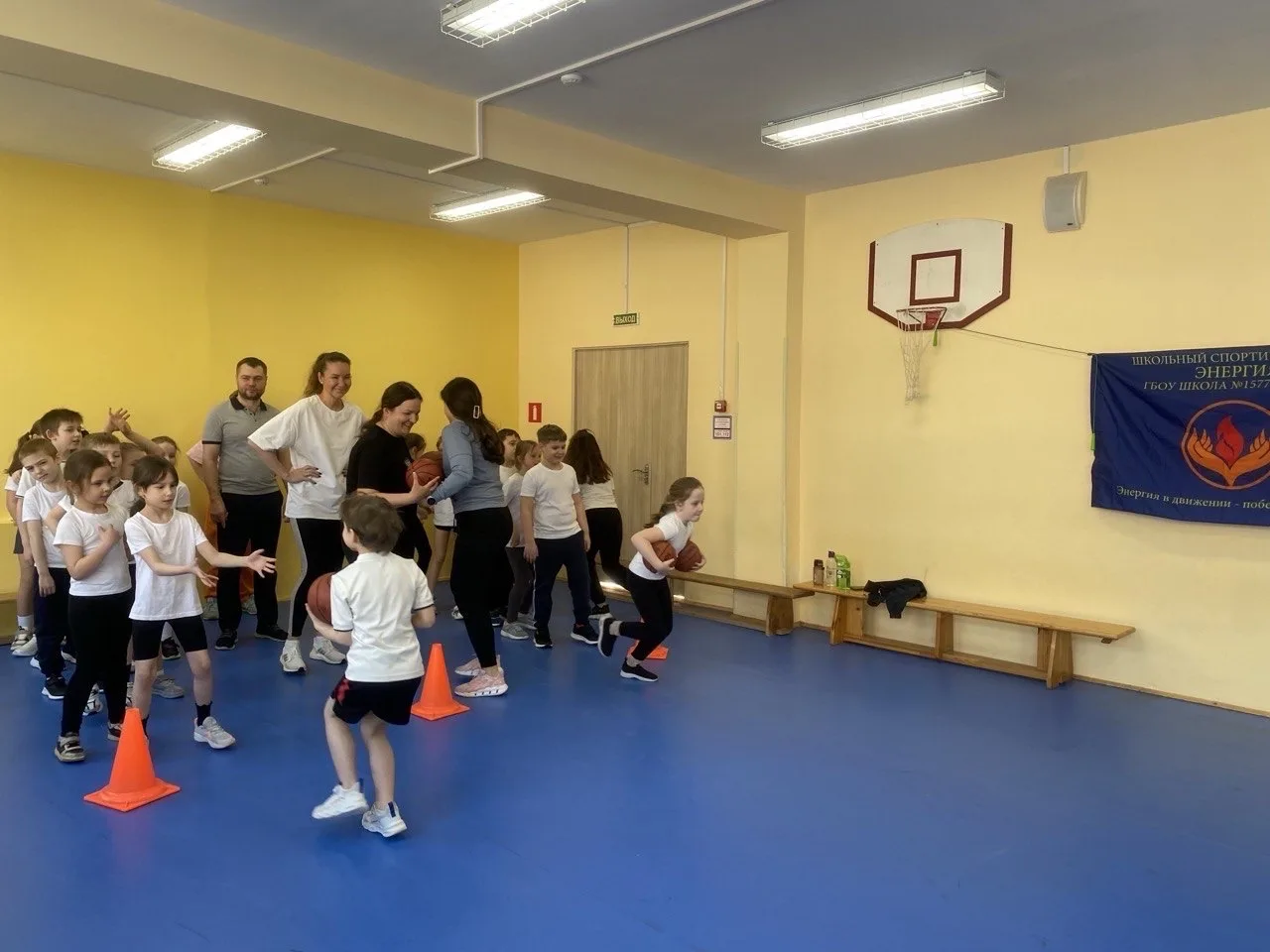 👨‍👩‍👧‍👦🏆В нашей школе состоялся семейный спортивный фестиваль!  Ребята из 2Э вместе со своими родите