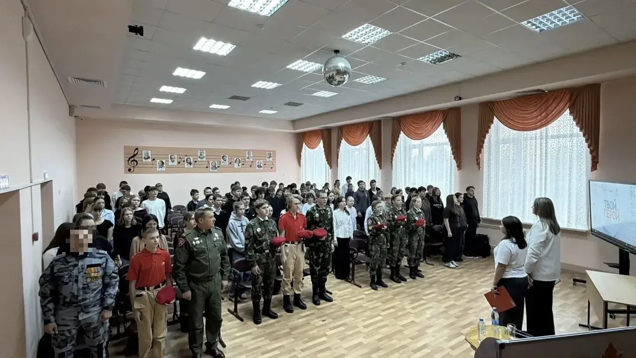 В школе №21 прошла встреча с защитником Отечества