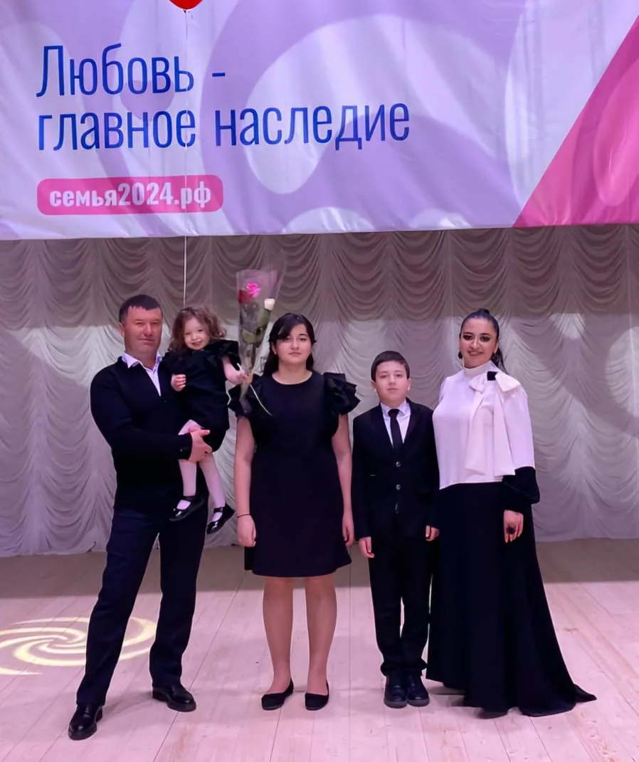 «Кеси насыплы тёгерегиндегилеге да ол сезимни жаяды»