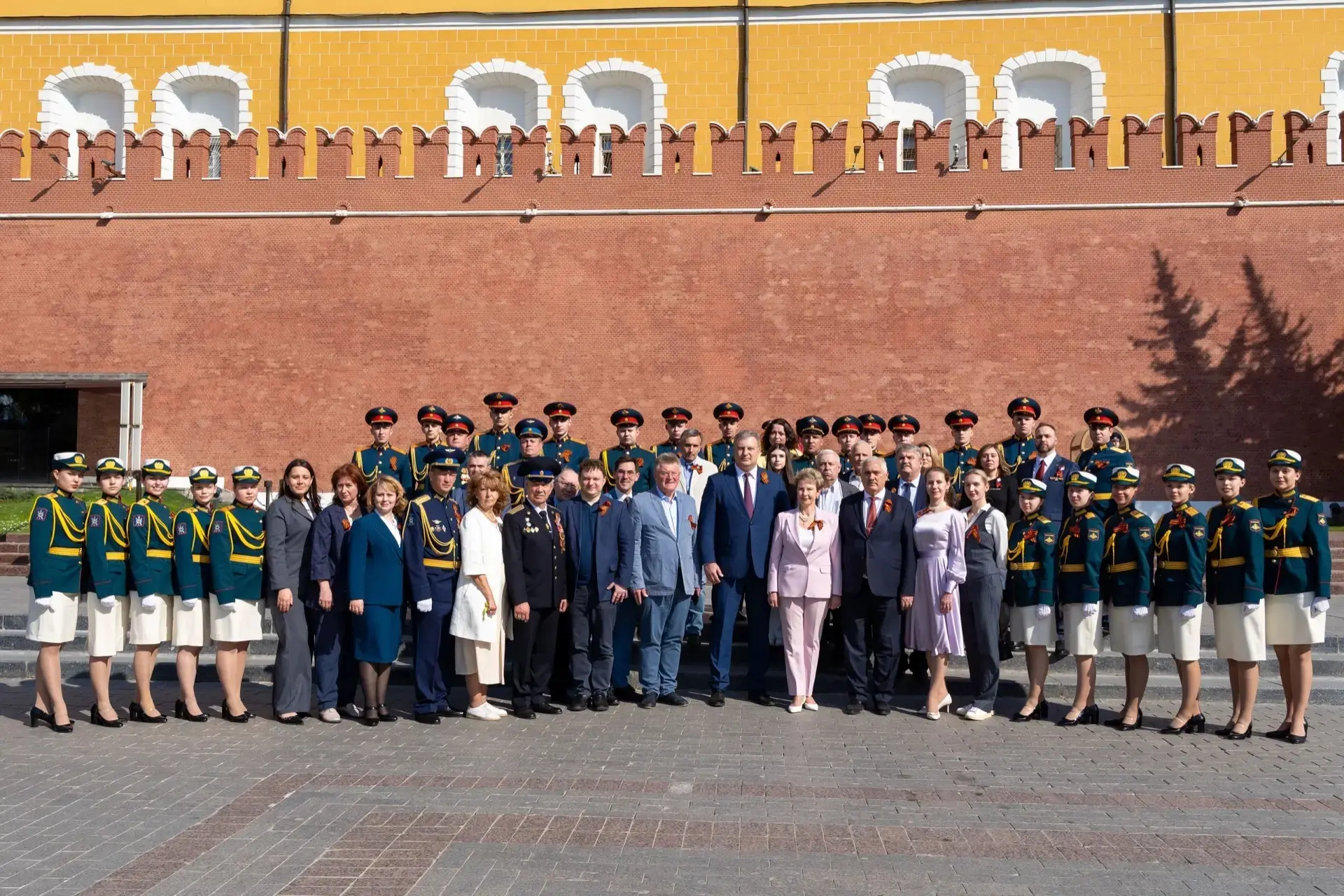 ❤ День Победы  👏 6 мая в Губкинском университете прошли торжественные мероприятия в честь 81-й годов