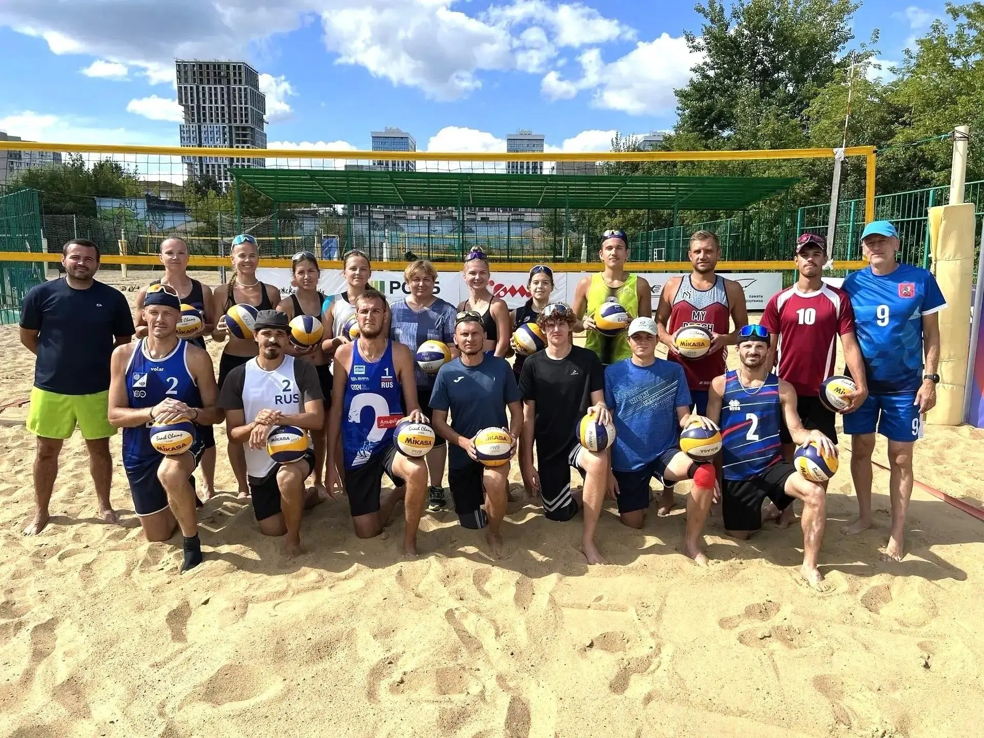 🏐 Две недели — с 1 по 15 августа — наши пляжные корты буквально дышали волейбольной эн...
