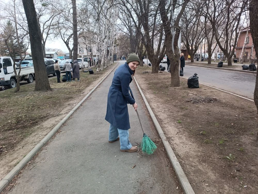 🌳 Добро возвращается бумерангом!  Сегодня волонтёрский отряд нашей школы «Бумеранг» под руководством