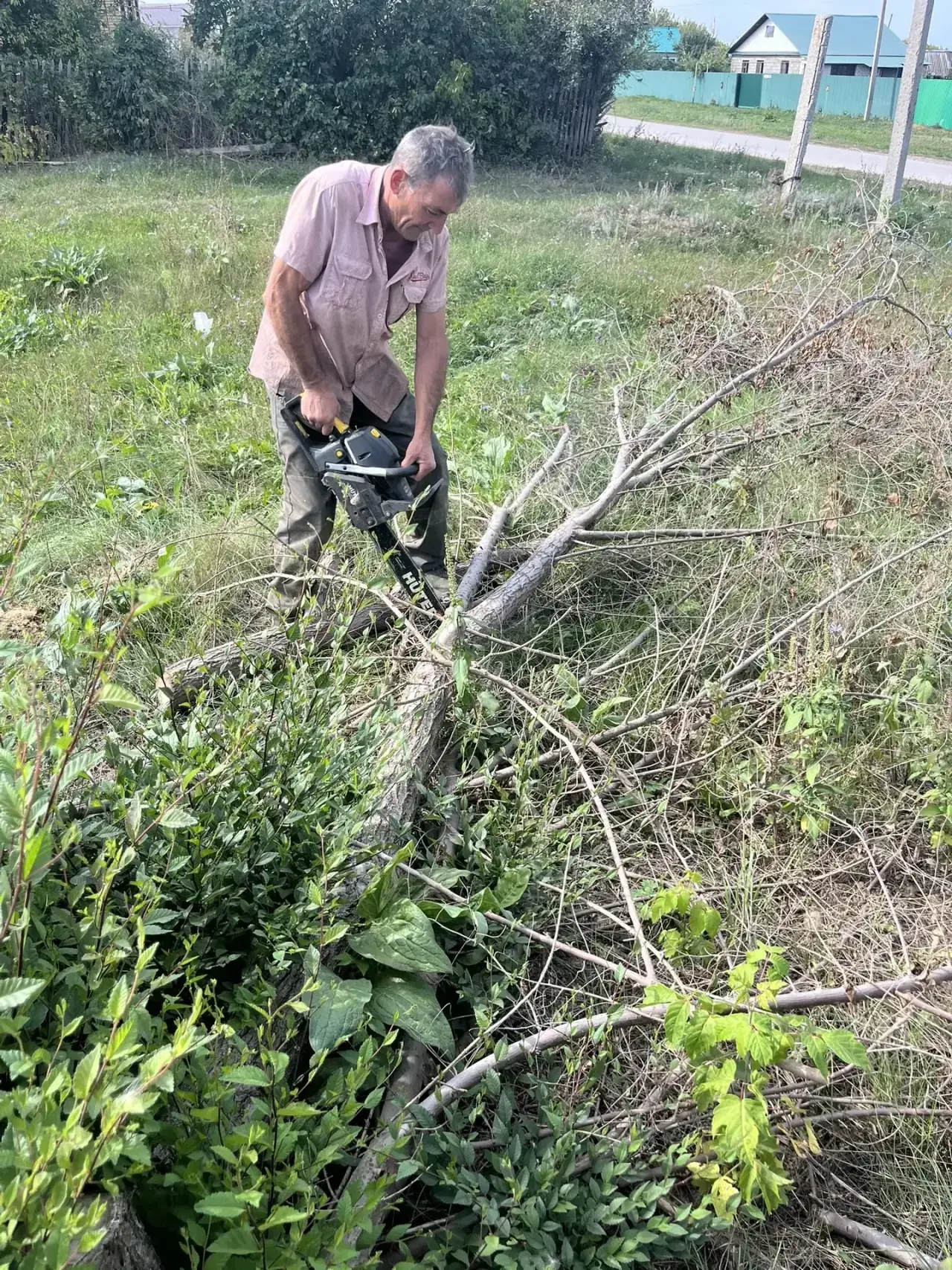 🌳 В селе Преображенка продолжаются работы по благоустройству территории.