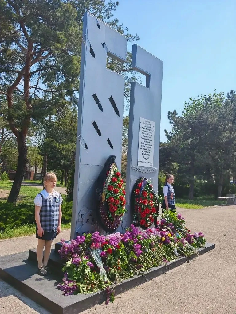 🇷🇺 С честью и памятью в сердце: три дня на посту у мемориала «Безымянная могила»  С 6 мая 2026 года 