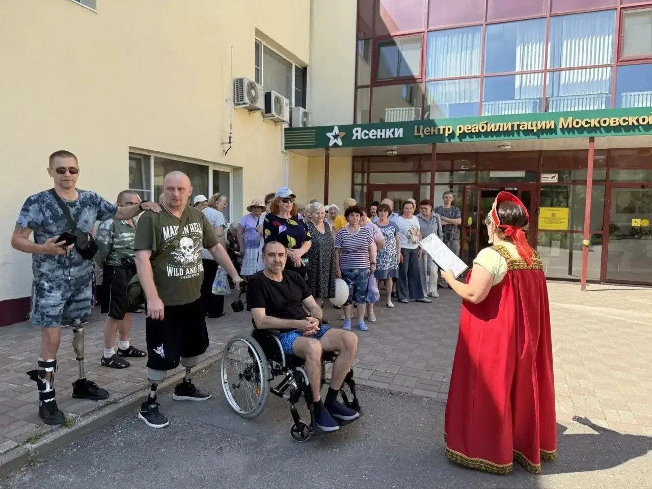 В центре реабилитации «Ясенки» прошёл настоящий Праздник мороженого! 🍦

Лето — время радости, улыбо