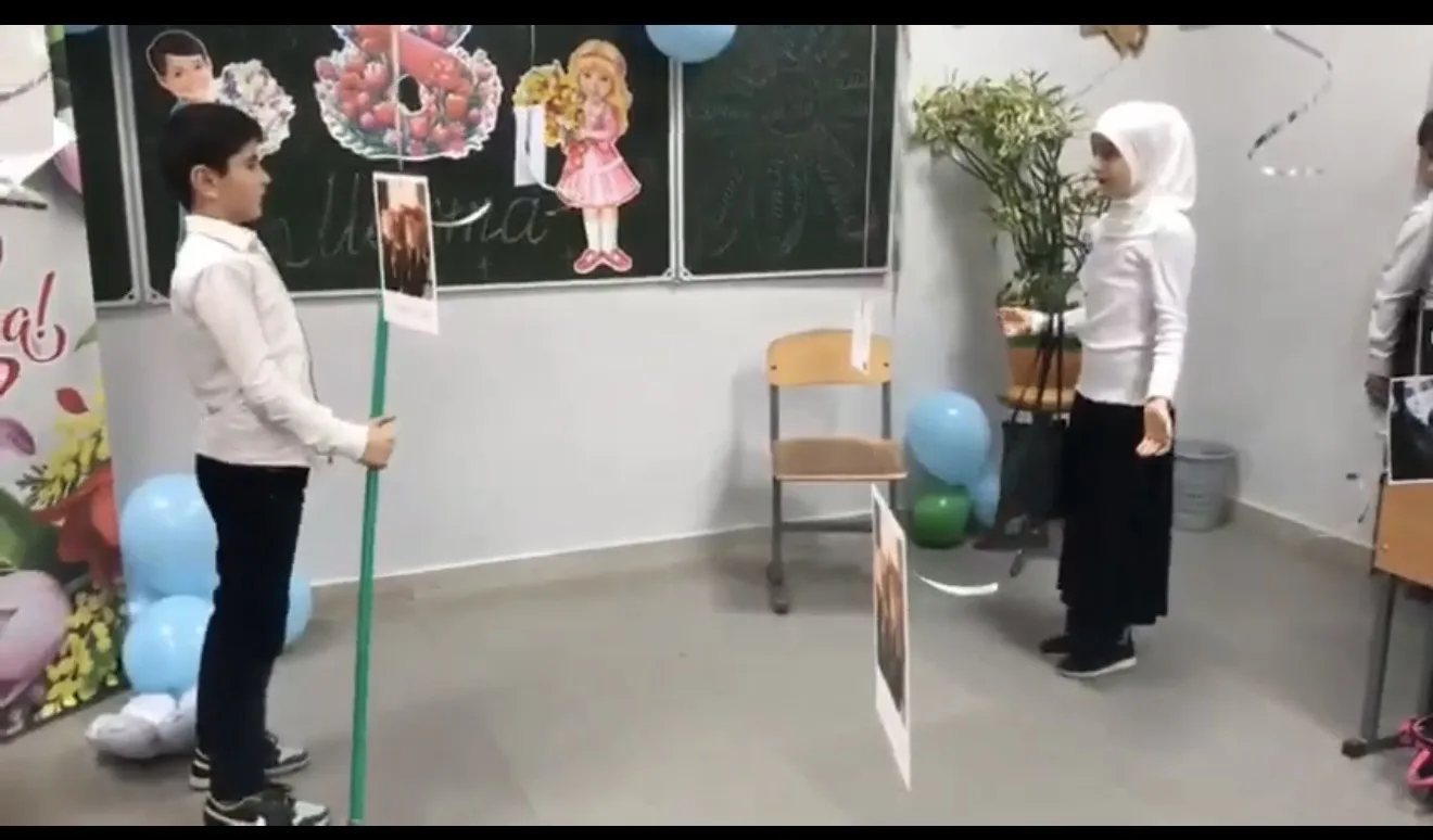 От души поздравляем наших дорогих мам! Сегодня мы, ребята из 5 «Е» класса, вместе с нашей любимой уч