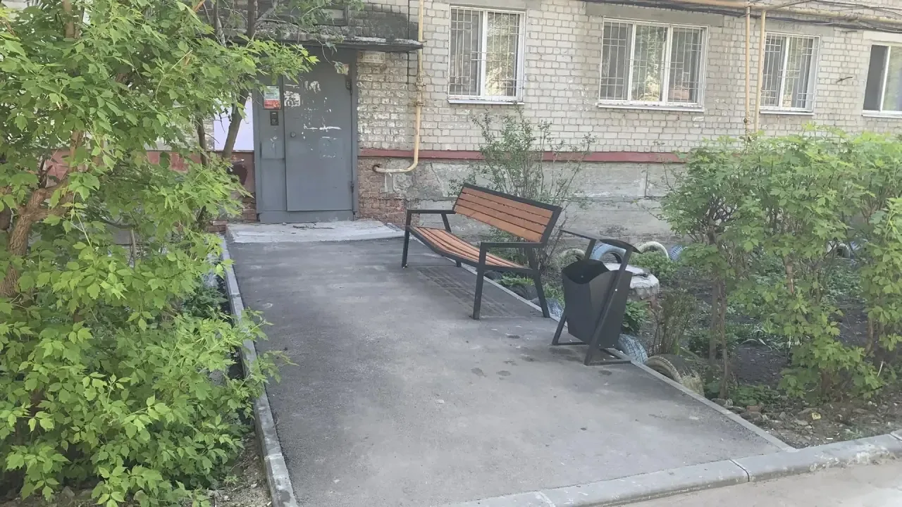 Добрый день, Уважаемые жители ! Сегодня проводится уборка придомовых территорий