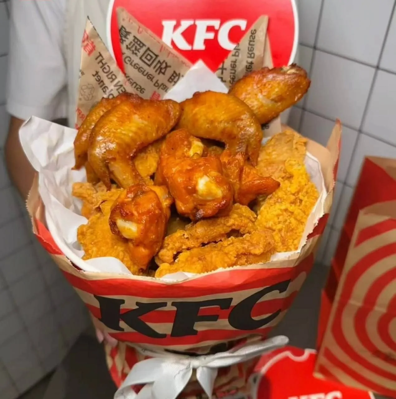 Жареная курица вместо роз 🍗
