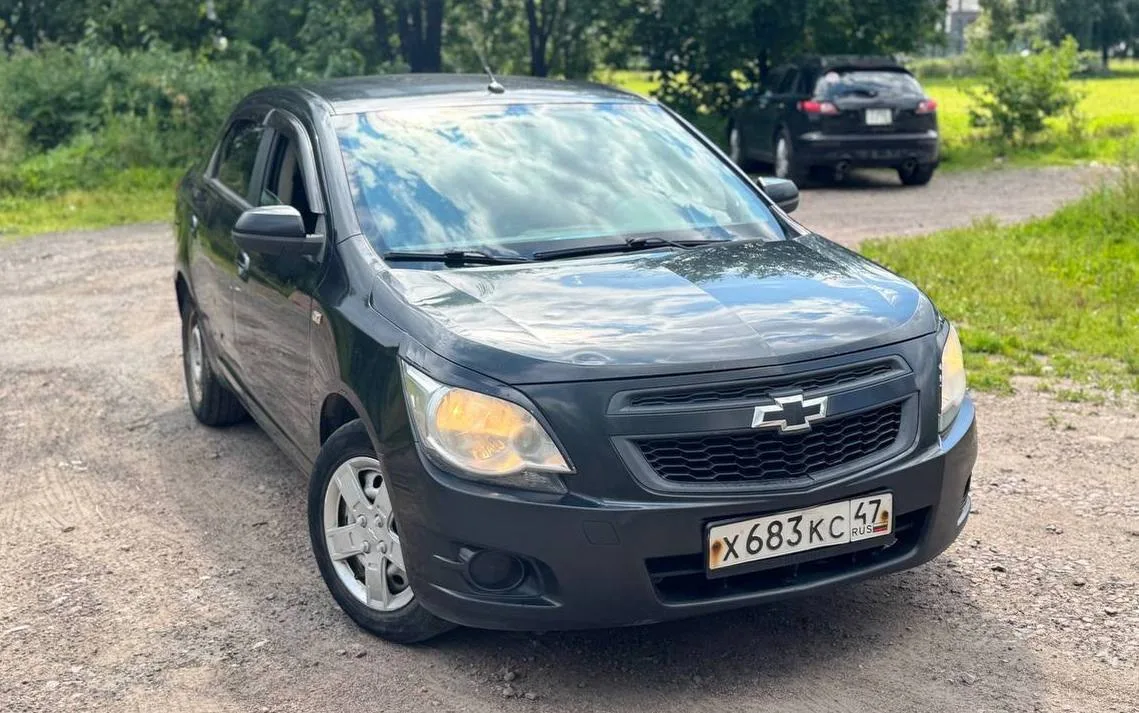 Chevrolet COBALT 
1.5 МКПП 2013 год 

Полностью откапиталенный двигатель. Работает ровно. Не троит, 