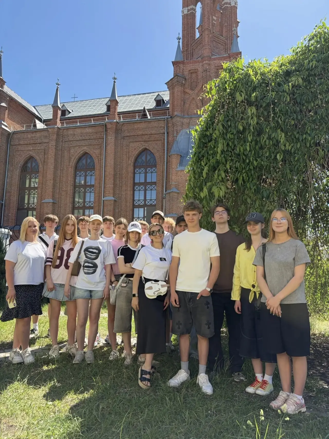 Экскурсия по старому центру Самары: путешествие сквозь века 🏛️✨  Недавно учащиеся 9 «А» класса вмест