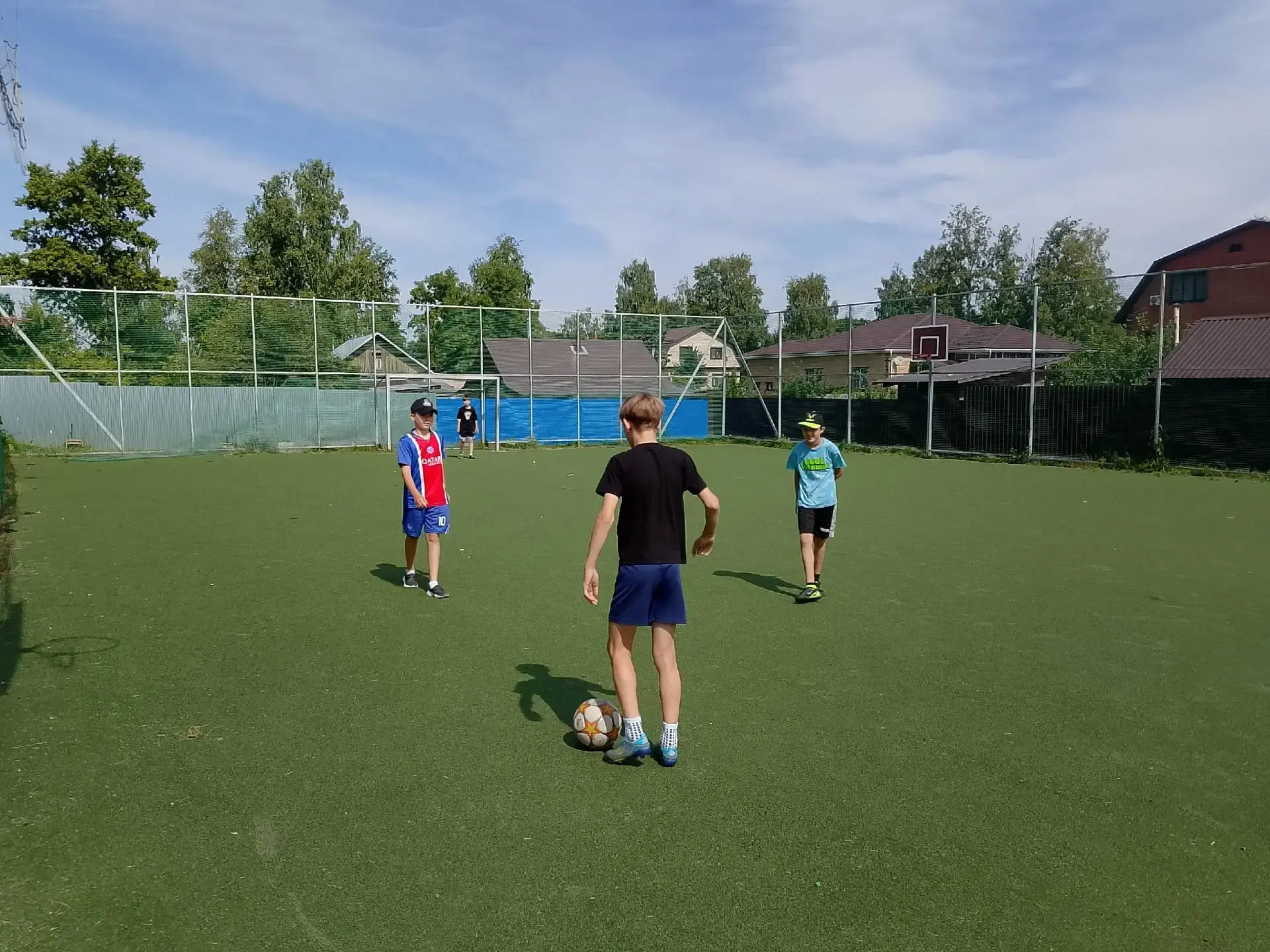 4 день  РВО прошёл ярко и активно! 🎉Сегодня ребята снова с удовольствием играли в футбол — было мно