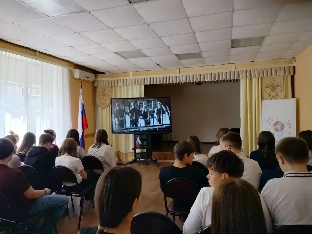 🇷🇺📚 В преддверии Дня Победы наша школа присоединилась к просветительской акции «День Великой Победы»