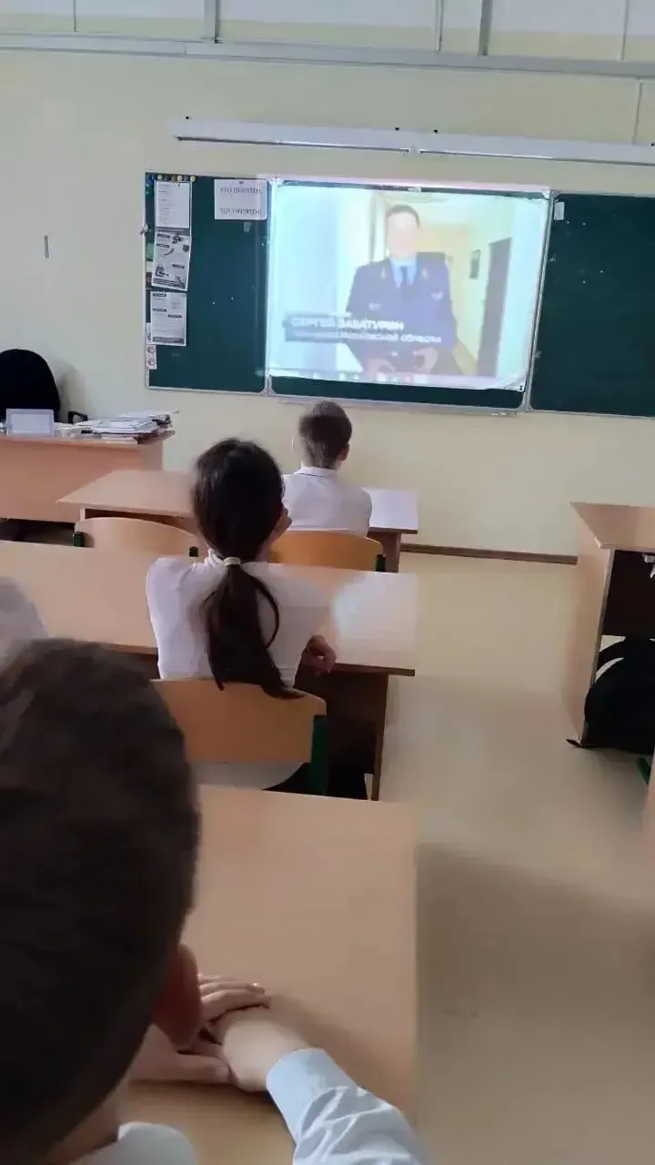 В рамках проекта «Прокурор говорит», организованного с целью профилактики вовлечения несовершеннолет
