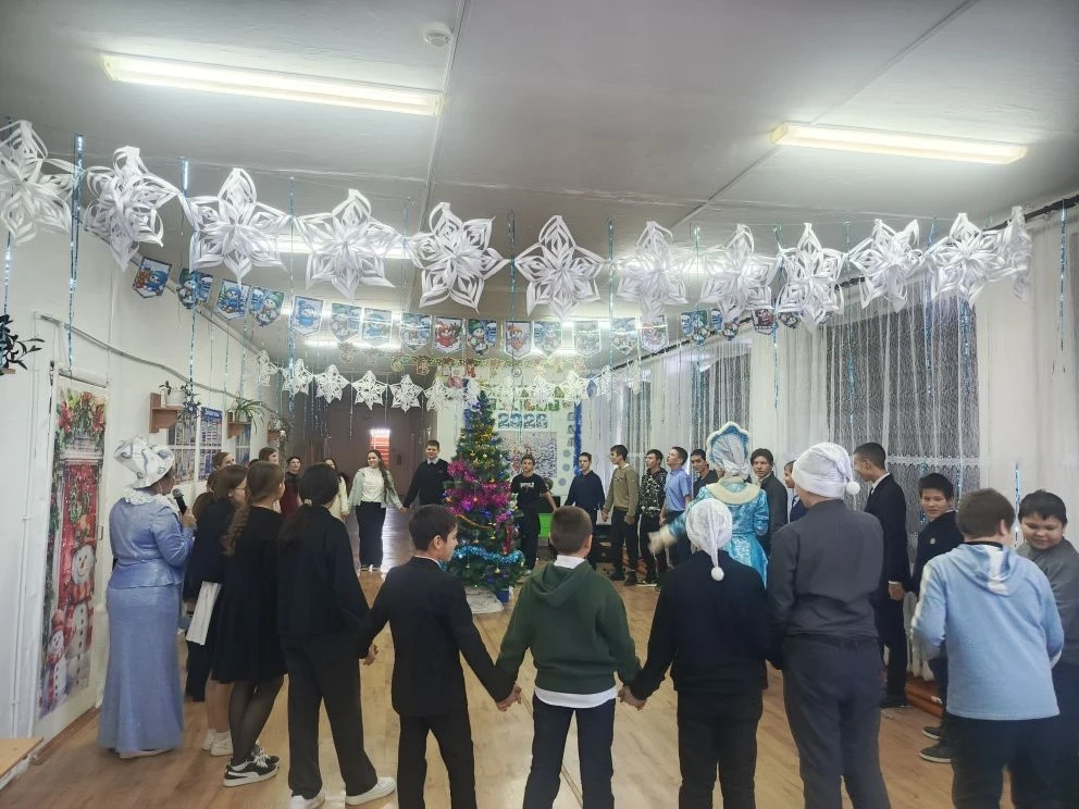 ❄️Новогодняя феерия для среднего звена! 🥳🎄