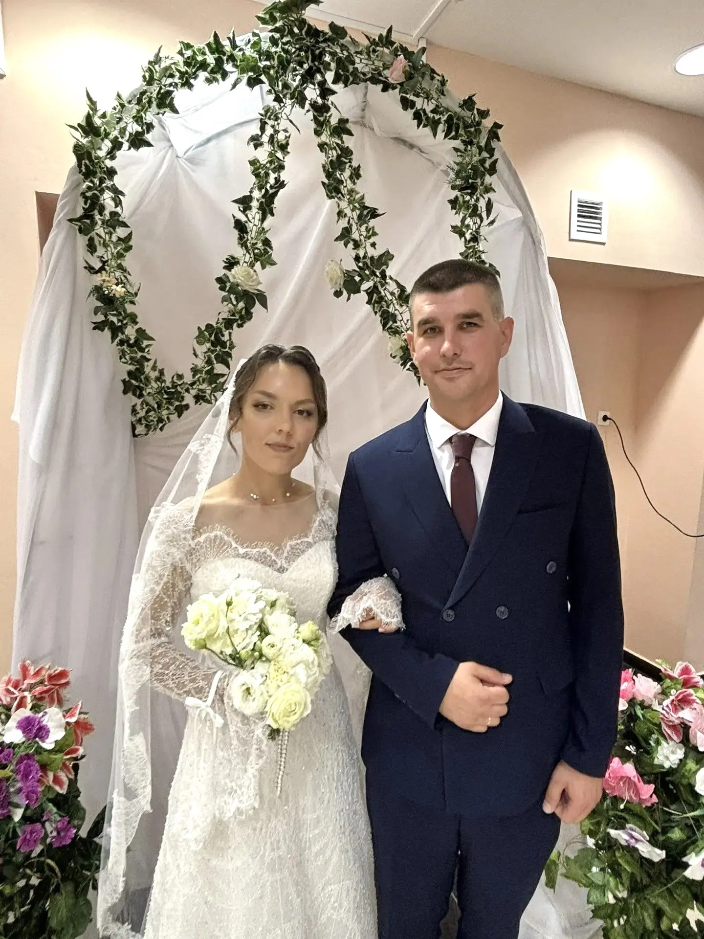 Ильнур и Анастасия Азизовы скрепили союз в районном отделе ЗАГС! ❤️