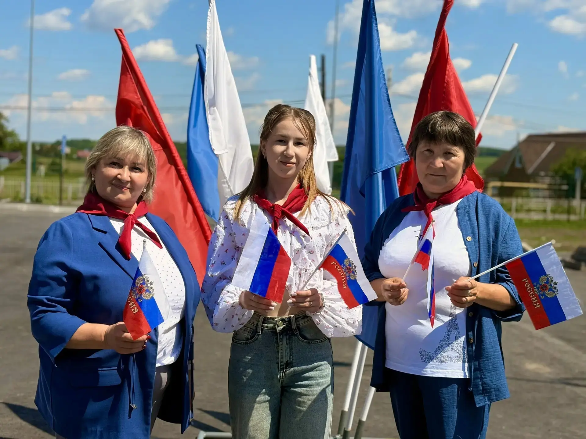 ☀️ В пришкольном лагере «Солнышко» — интересно, познавательно и безопасно! ☀️

Лето — время ярких вп