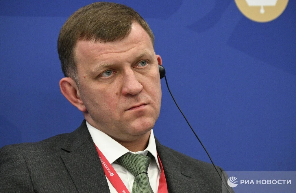 Мэр Краснодара Евгений Наумов досрочно сложил с себя полномочия.