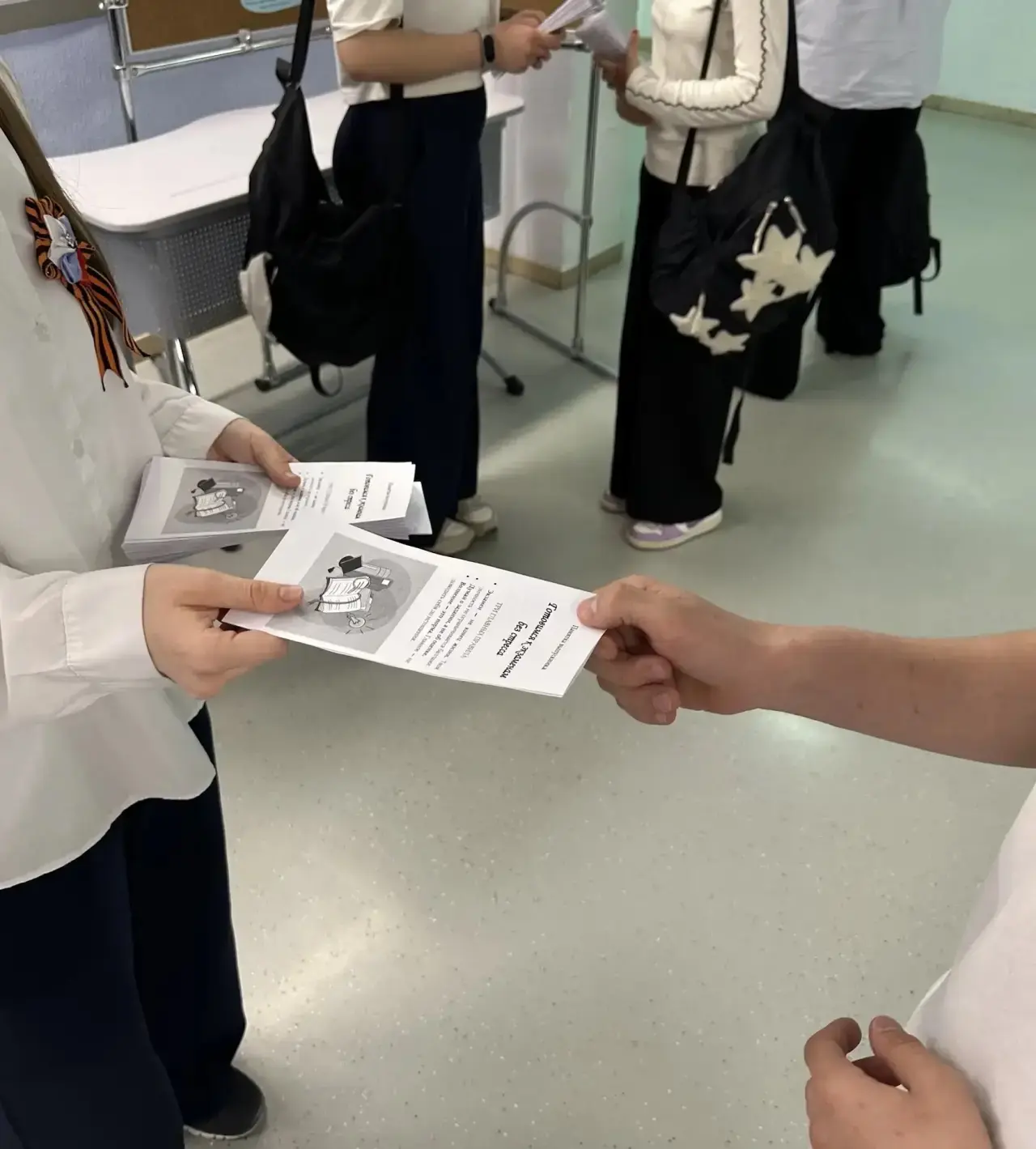 СТОП-СТРЕСС: ЭКЗАМЕНЫ БЕЗ ПАНИКИ!✋🏻  До старта ГИА остаются считаные недели, и в  «Классической школ