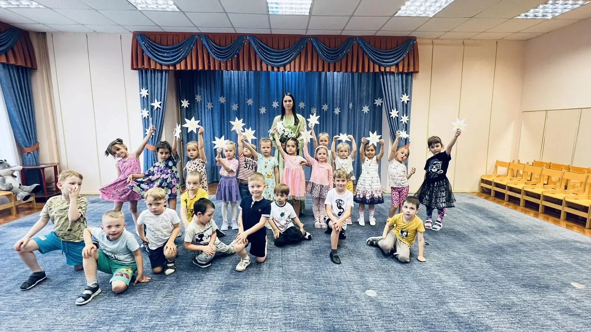 🌼 Сегодня в дошкольном отделении корпуса 1611 пахло летом и радостью! Для наших самых ...