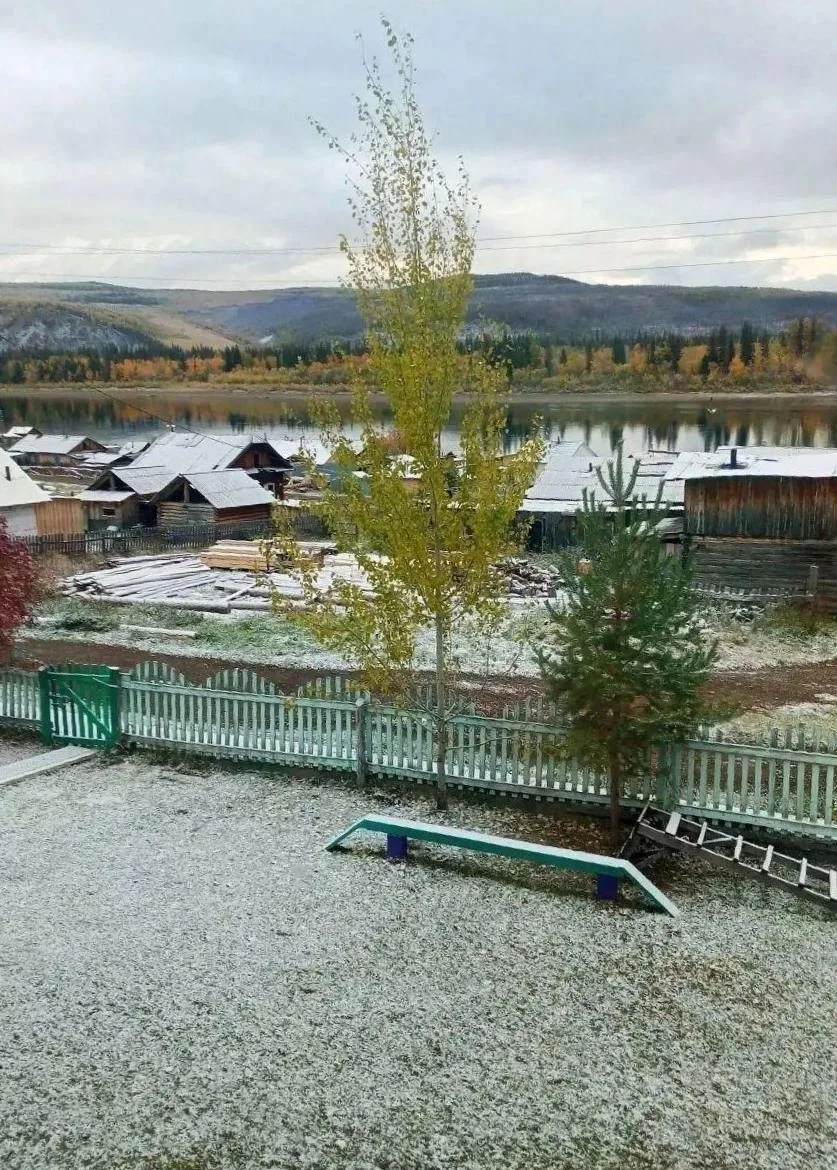 В Хабаровском крае и Якутии сегодня выпал первый снег! Кто уже за ним соскучился?