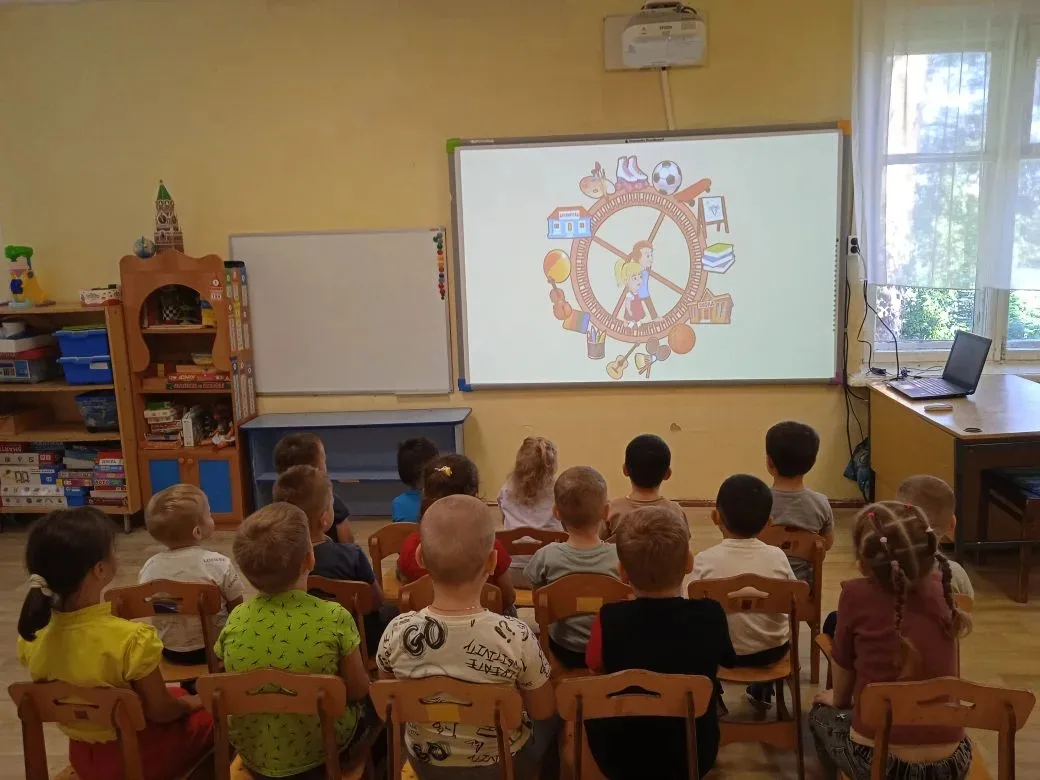 Дошкольное отделение «Дельфинчик». Здание 12
 
Чтоб здоровье сохранить,
Организм свой укрепить,
Знае