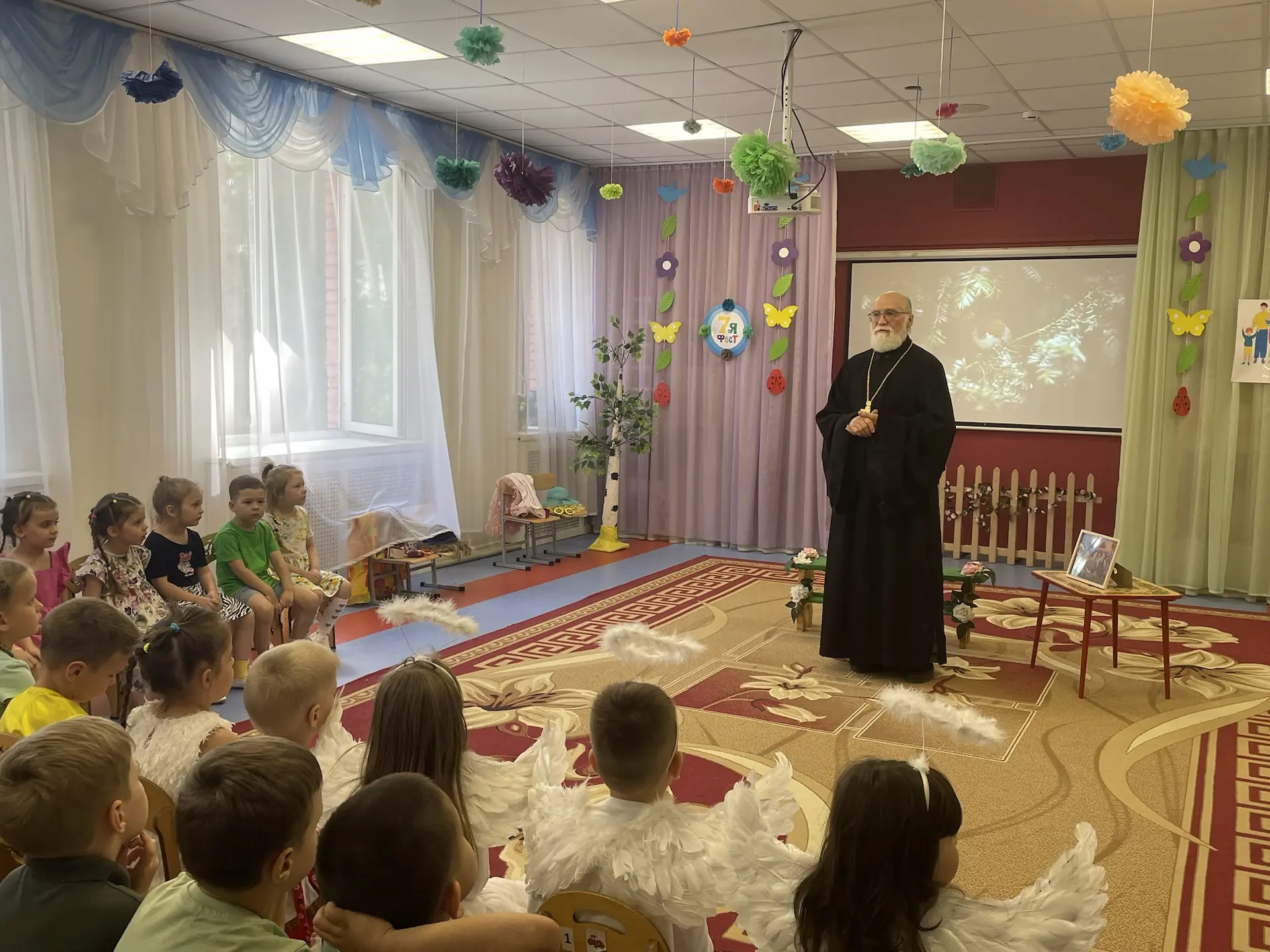В дошкольном отделении прошло интересное мероприятие , посвященное « Всероссийской недели семьи»  Се
