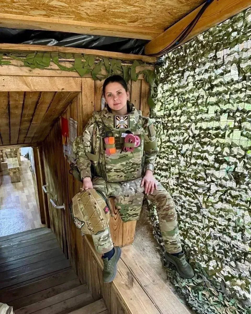 Они там, чтобы спасать жизни 👏🏻  Медицинский батальон 150-й СМО. Северо-запад ЛНР. Ближайшая к перед