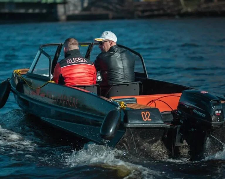 🚤💰 30,5 года на четверых: сотрудников МЧС в Приморье осудили за «ускоренную» выдачу п...