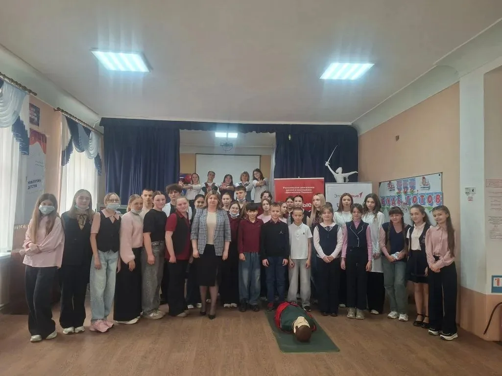 🚦Юные инспекторы дорожного движения города Брянка получили ценный опыт: под руководств...