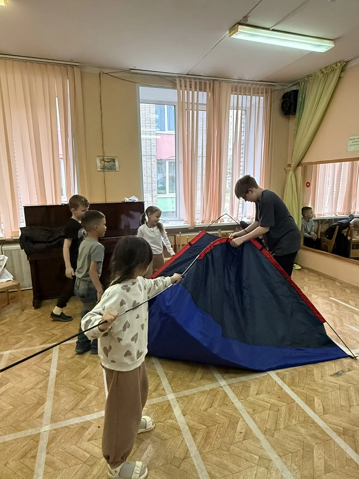 🎉 В честь Дня защиты детей в пришкольном лагере «Цветик-семицветик» прошла увлекательн...