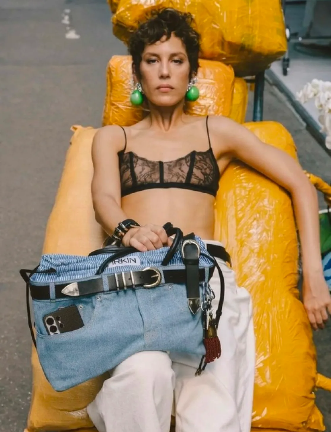 Пока на Birkin мне не хватает, но Иркин уже могу себе позволить 😅

Достаточно необычная сумка получ