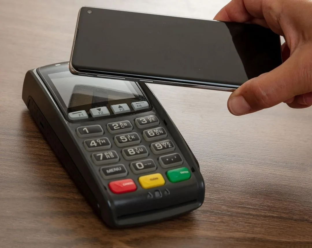 💳 В России наличные постепенно уходят из повседневных расчётов