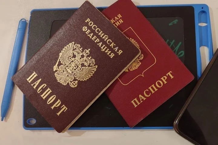 Свидетельство о рождении больше не пропуск за границу