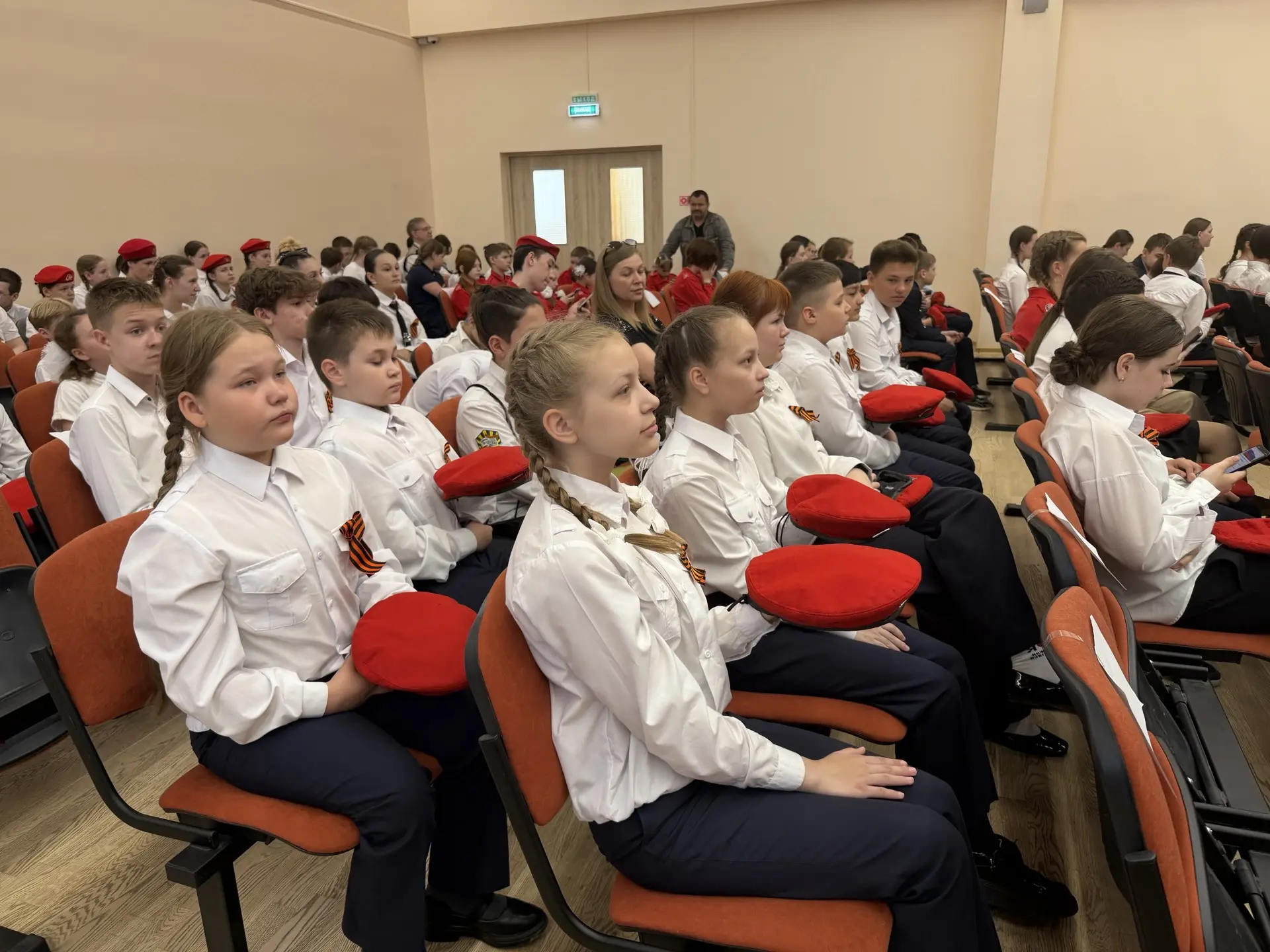 В семье юнармейцев прибыло! 🇷🇺 Отряд «Память» стал сильнее на 10 героев Сегодня в Подольске прошло з