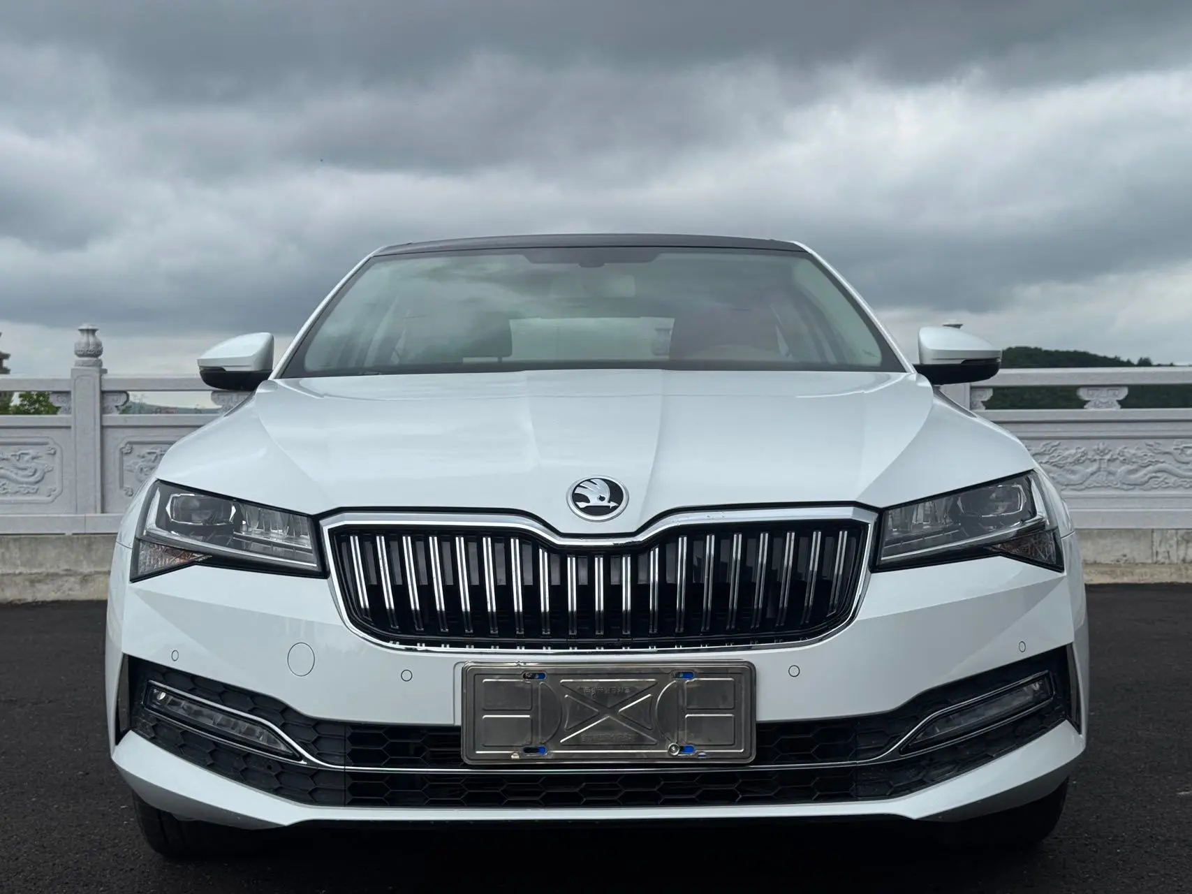 🇨🇳АВТО ИЗ КИТАЯ

🦘Skoda Superb 

Год выпуска: 2022
Двигатель: 1.4L
Мощность: 150 л.с
Привод: пере