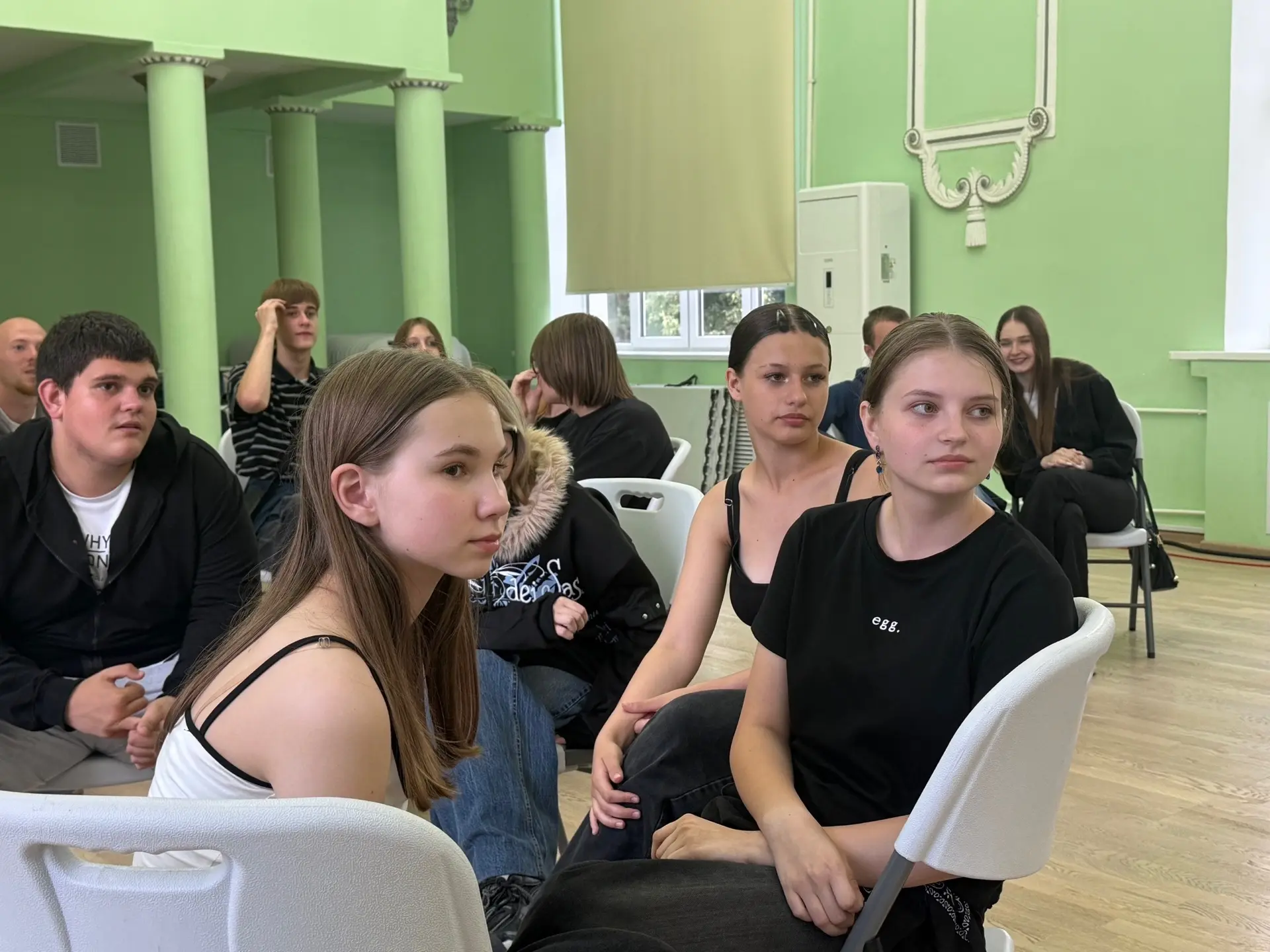 Наше творческое лето 🌞 🎶

Обучающиеся Центра творчества ярко и интересно проводят свои летние кани
