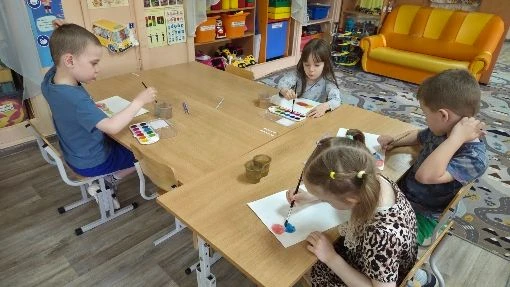 Сегодня в нашей группе «Солнышки» прошло невероятно веселое и познавательное занятие по...
