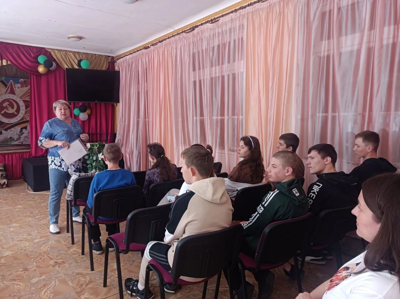 🌟 Встреча с будущим: профориентация в Донецкой СШИ №28! 🌟 
 
В стенах ГКОУ "Донецкая СШИ № 28" про