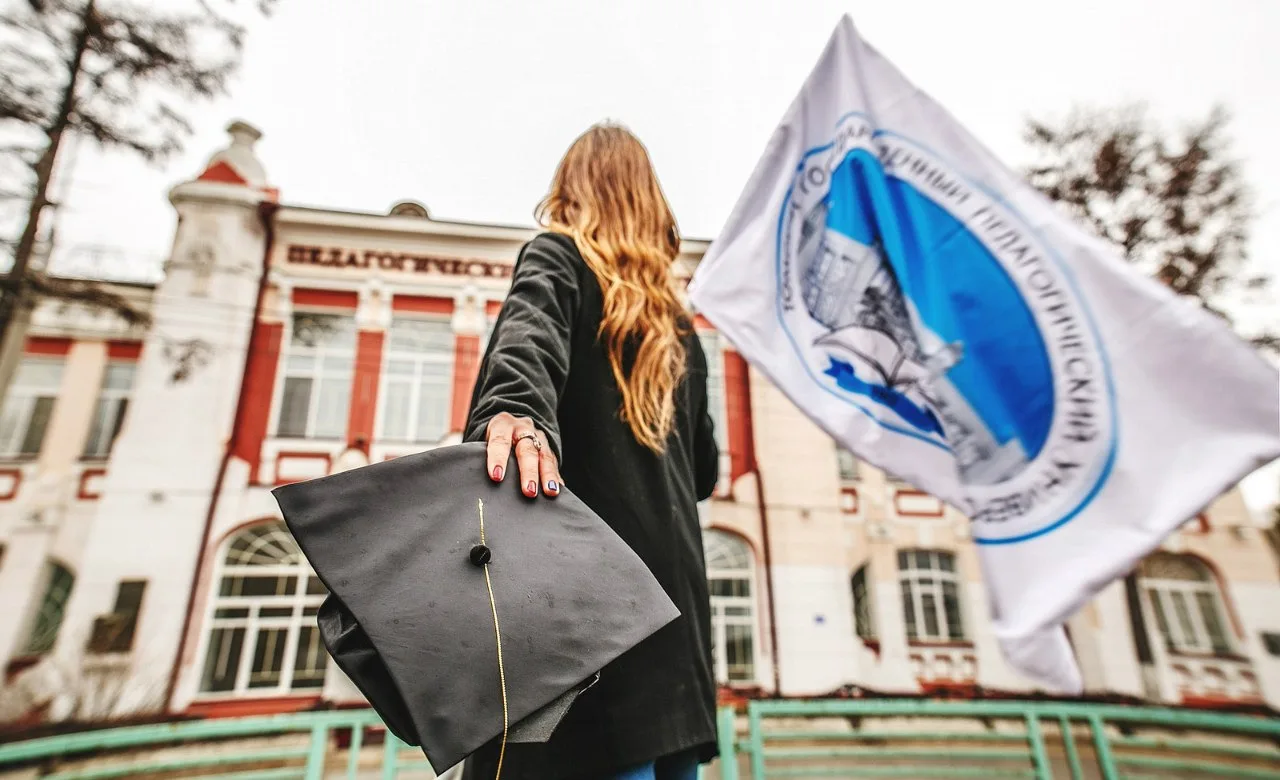 Поступай в ТГПУ — вуз для тех, кто хочет менять мир к лучшему! 🙌  🎓 Томский государственный педагоги