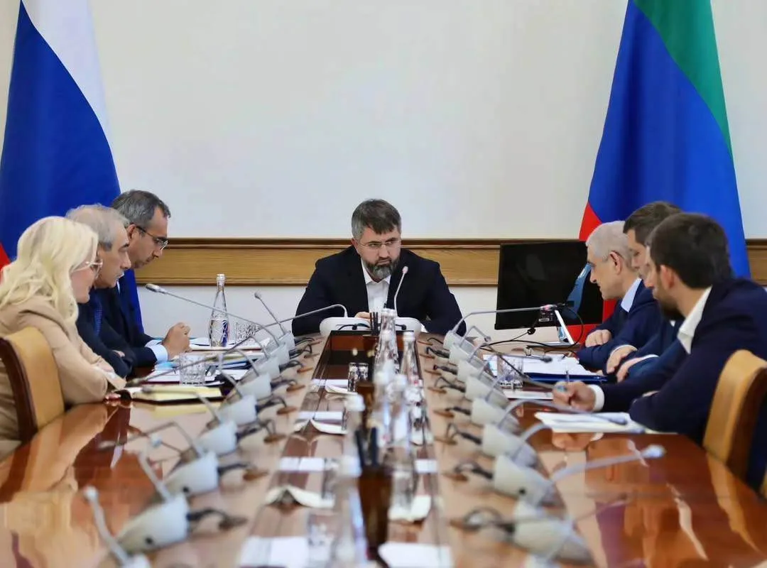 Магомед Рамазанов провел встречи с руководством промышленных предприятий Дагестана

Председатель Пра