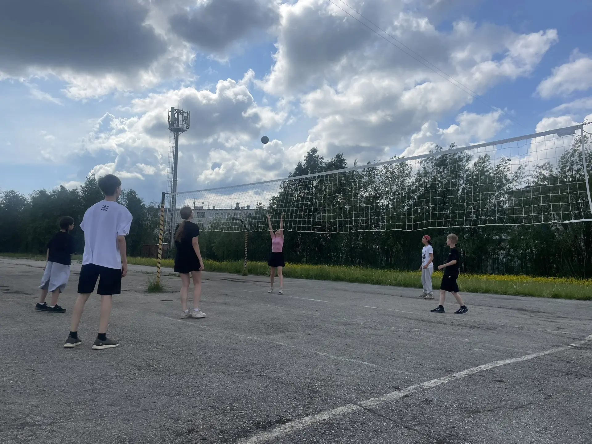 Седьмой день в лагере: энергия, творчество и знания! ☀️🤸‍♀️🎨💡

Седьмой день второй смены нашего л