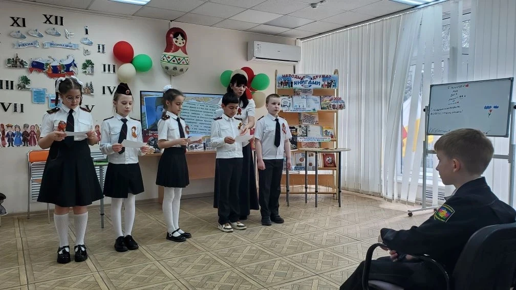 🇷🇺 В преддверии Дня Победы учащиеся 3 «Ж» класса нашей школы посетили детскую библиотеку «Медиацентр