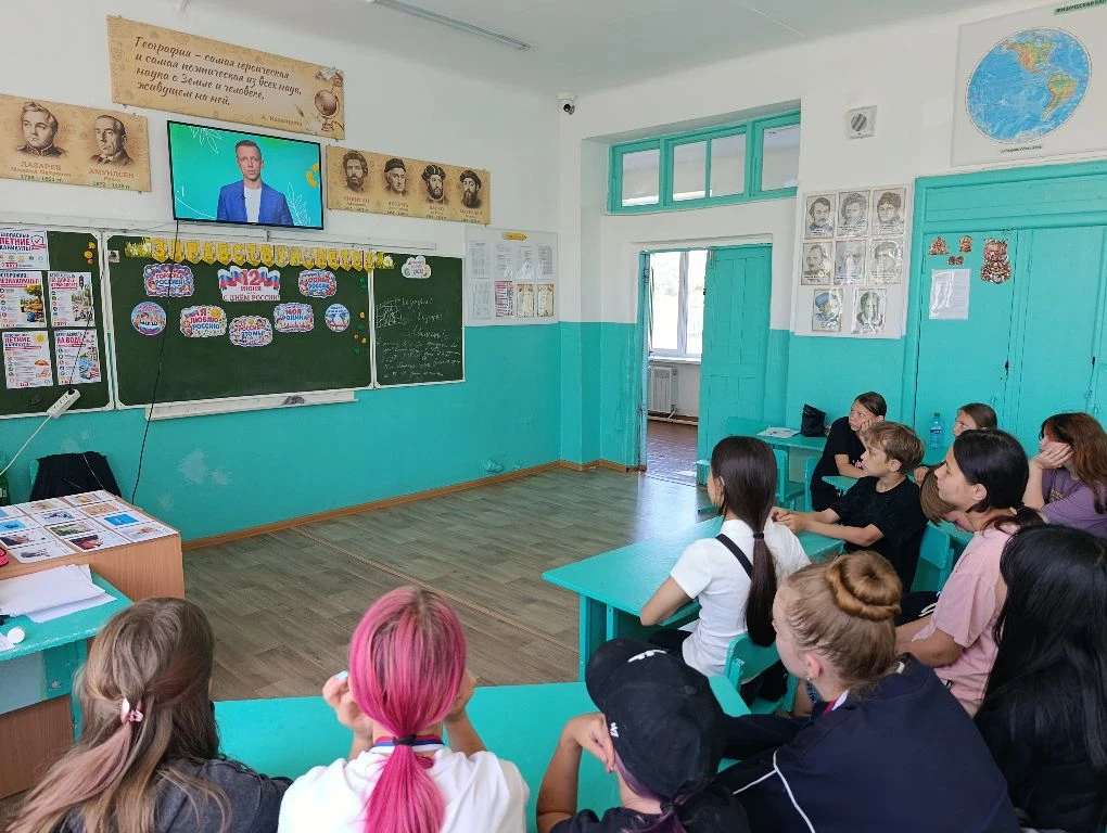 🌍 ЭКОдень в пришкольном лагере: миссия выполнима!
Сегодня наш пришкольный лагерь превратился в наст