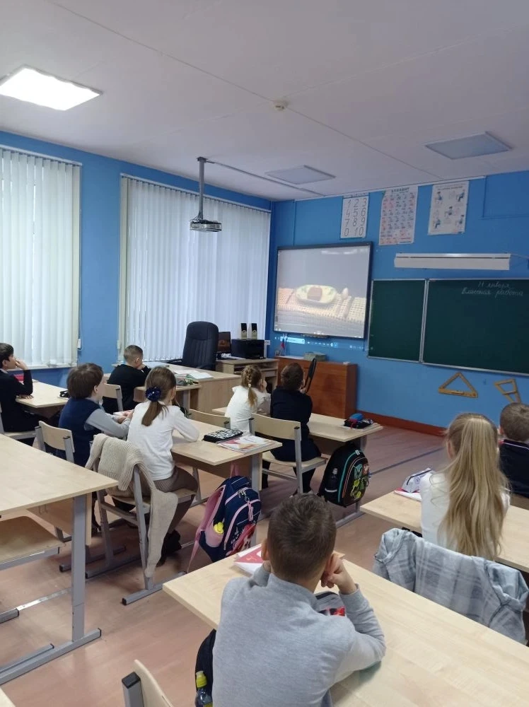 Сегодня учащиеся 1 класса на