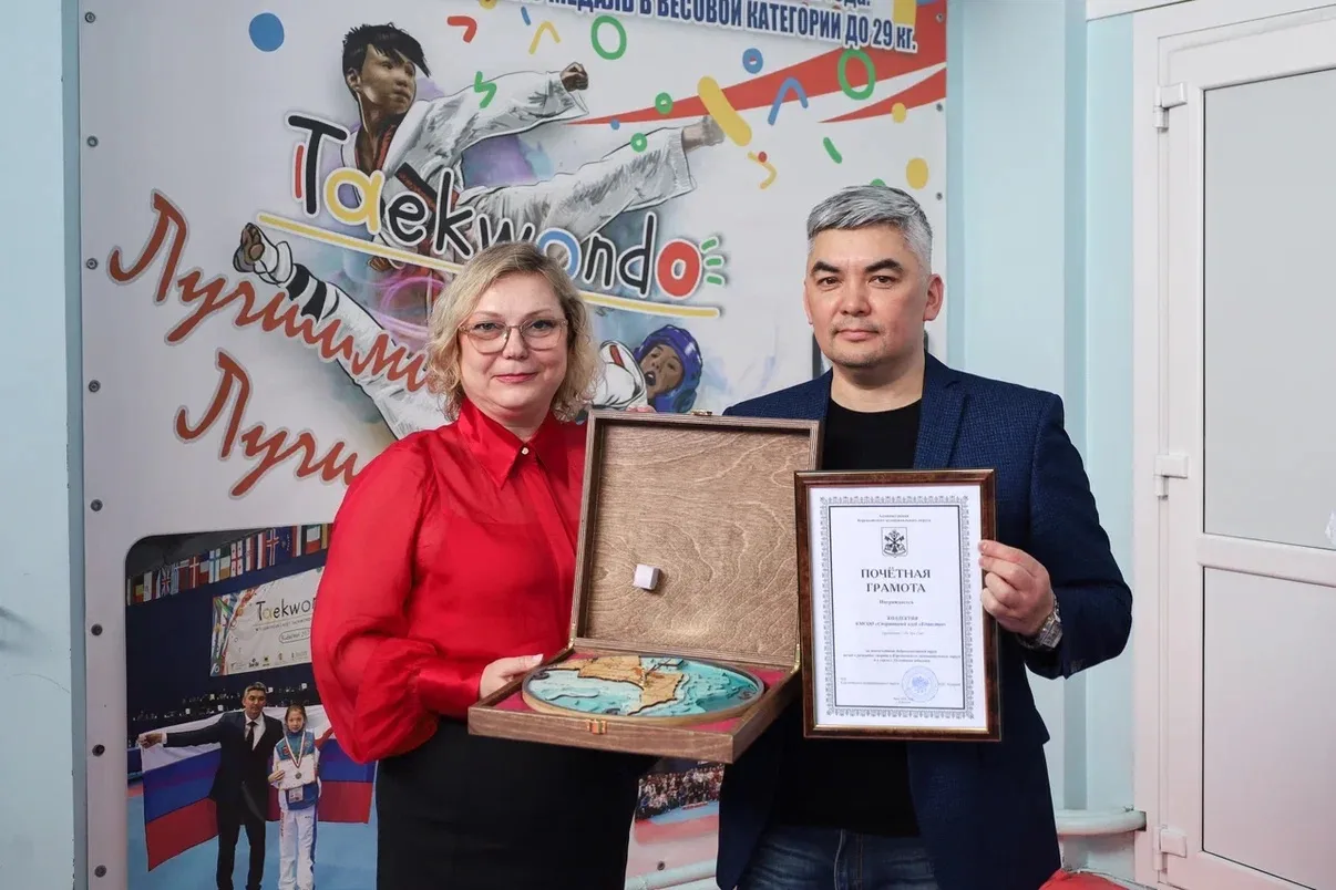 Продолжила субботу в «Единстве». Клуб отмечает 35 лет со дня основания. Для истории Корсакова это ва