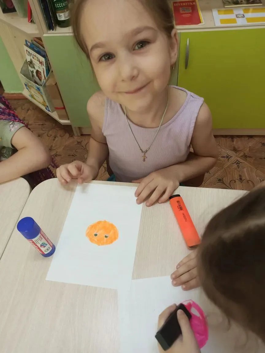 "Чудо-персонаж"

Каждый ребенок знает, что чудеса живут рядом.
 А что, если ты сам сможешь придумать