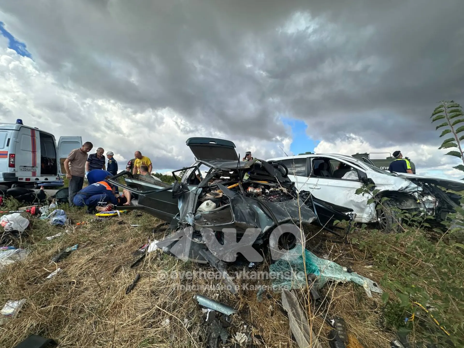 🚑 Столкнулись ВАЗ и Hyundai: в Каменском районе — пять пострадавших
