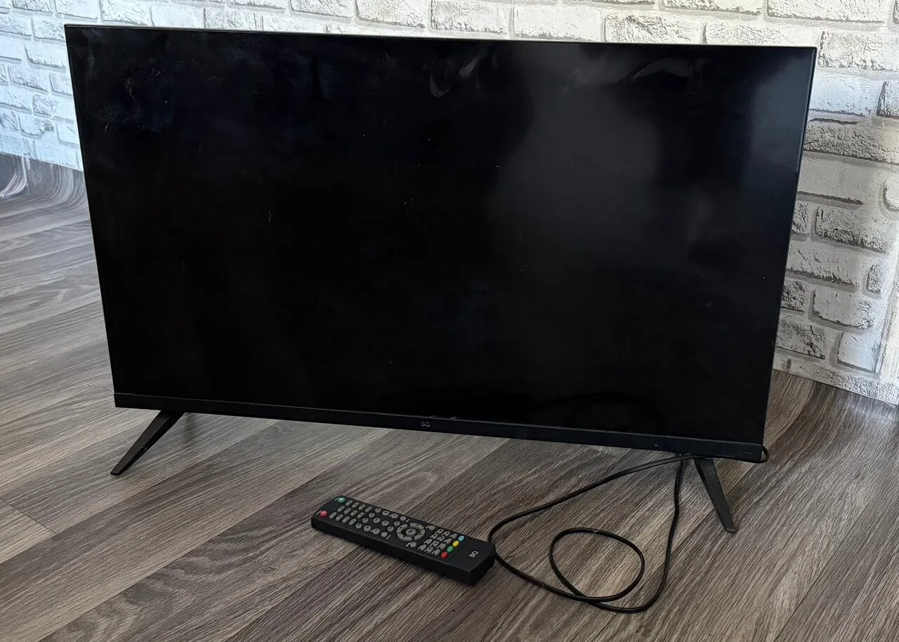 Продам телевизор BQ 32F38В, 32", HD, 50/60 Гц, б/у, 5 тыс руб.